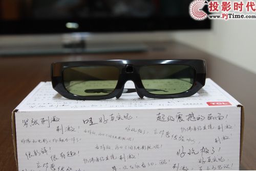 智能?只能? TCL超級電視首測_附件與3D眼鏡