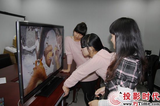 ��Ů�c�ҕ ����LED46X8000D�D�p��2��