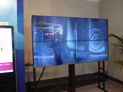 天祿光電裸眼3D設備齊聚上海數字標牌展