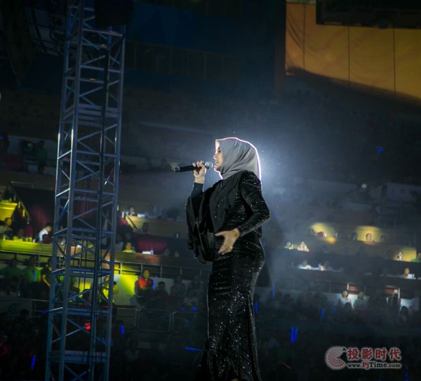 ZSOUND百只音箱助陣中國紅十字會(huì)關(guān)愛失能老人走進(jìn)長春暨巨星演唱會(huì)