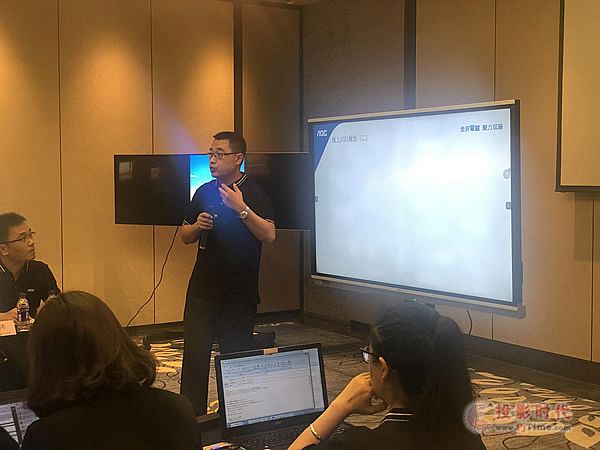 ȫpح2020AOC PD{Մ_