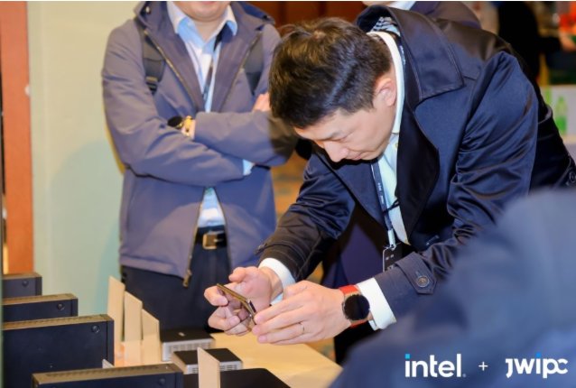 “云”籌千里外 超能創(chuàng)未來 | 智微智能 & 英特爾超能云終端產(chǎn)品發(fā)布會(huì)圓滿召開