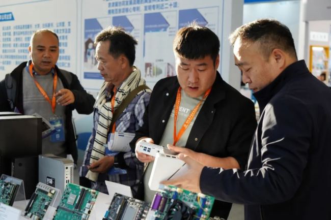 ǻ۽̌W(xu)˼·ҼƼЇbչ