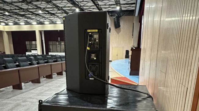 銳高智能DMIX擴(kuò)聲系統(tǒng)應(yīng)用于武漢某高校報(bào)告廳