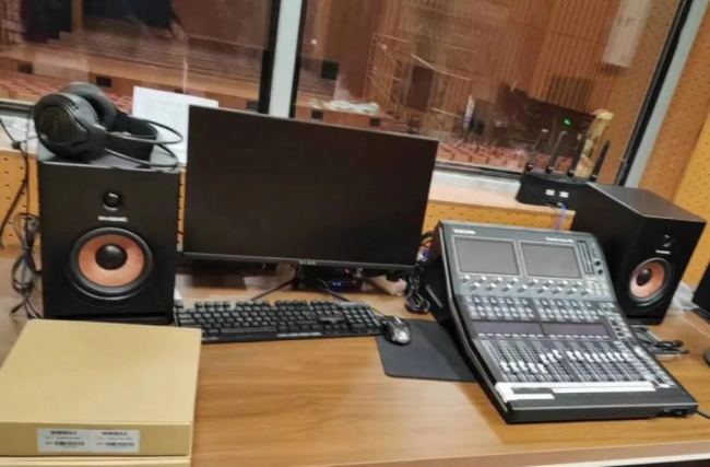 美國PHONIC入駐浙江經(jīng)貿(mào)學(xué)院報(bào)告廳