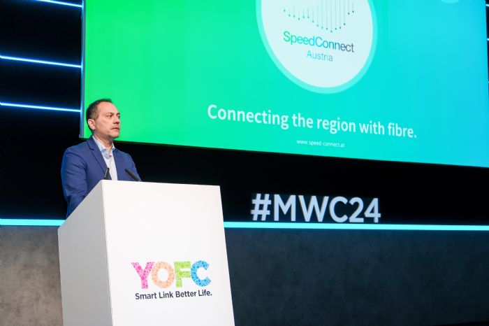 長飛全光聯接新價值高峰論壇成功舉辦