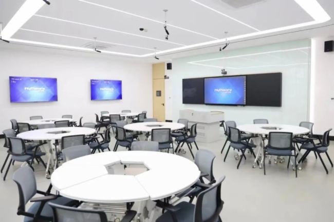 深圳銳取 | 教室與云端相連!南京理工大學加快優質教育資源共建共享!