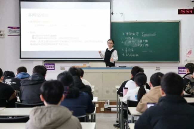 深圳銳取 | 教室與云端相連!南京理工大學加快優質教育資源共建共享!