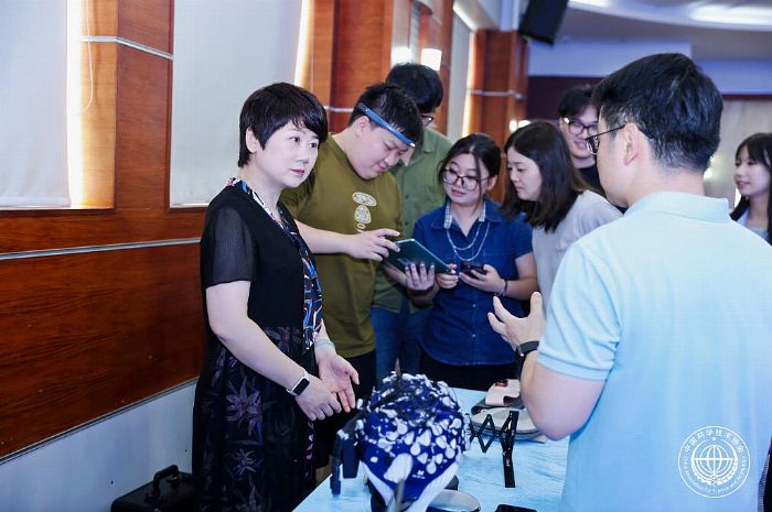 科學榜YOUNG︱解碼生命:生物傳感與腦機接口的青年探索之路