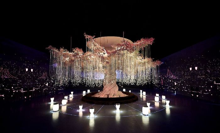 ��ҕ M 4K25 RGB ������ͶӰ�C���n���ׂ�����ʽ�vʷ����ý�wˇ�gչ��Flashback���u�֡��ṩ����